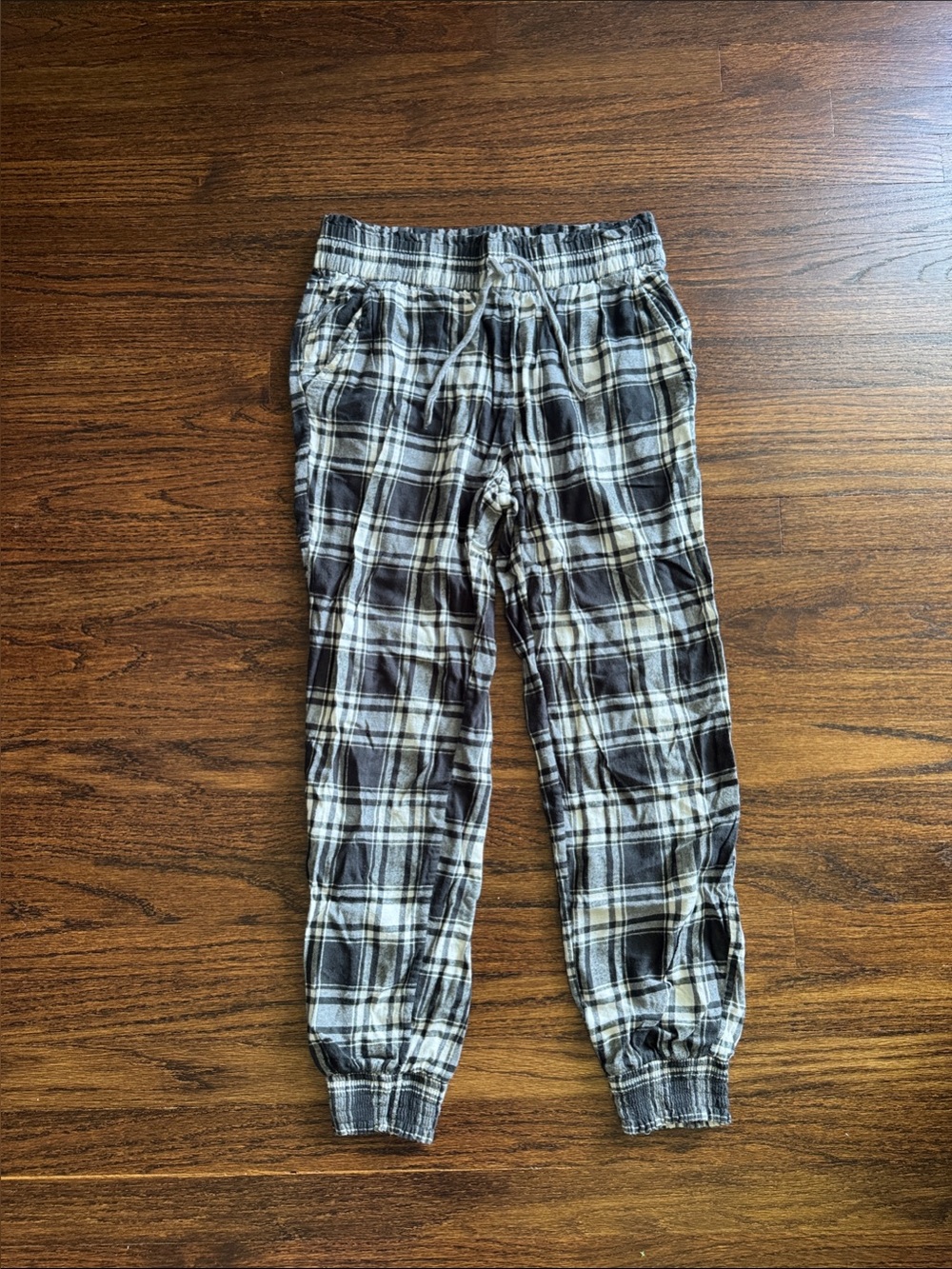 aerie Black & White Plaid Jogger Pajama pants